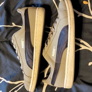 Puma Sneakers